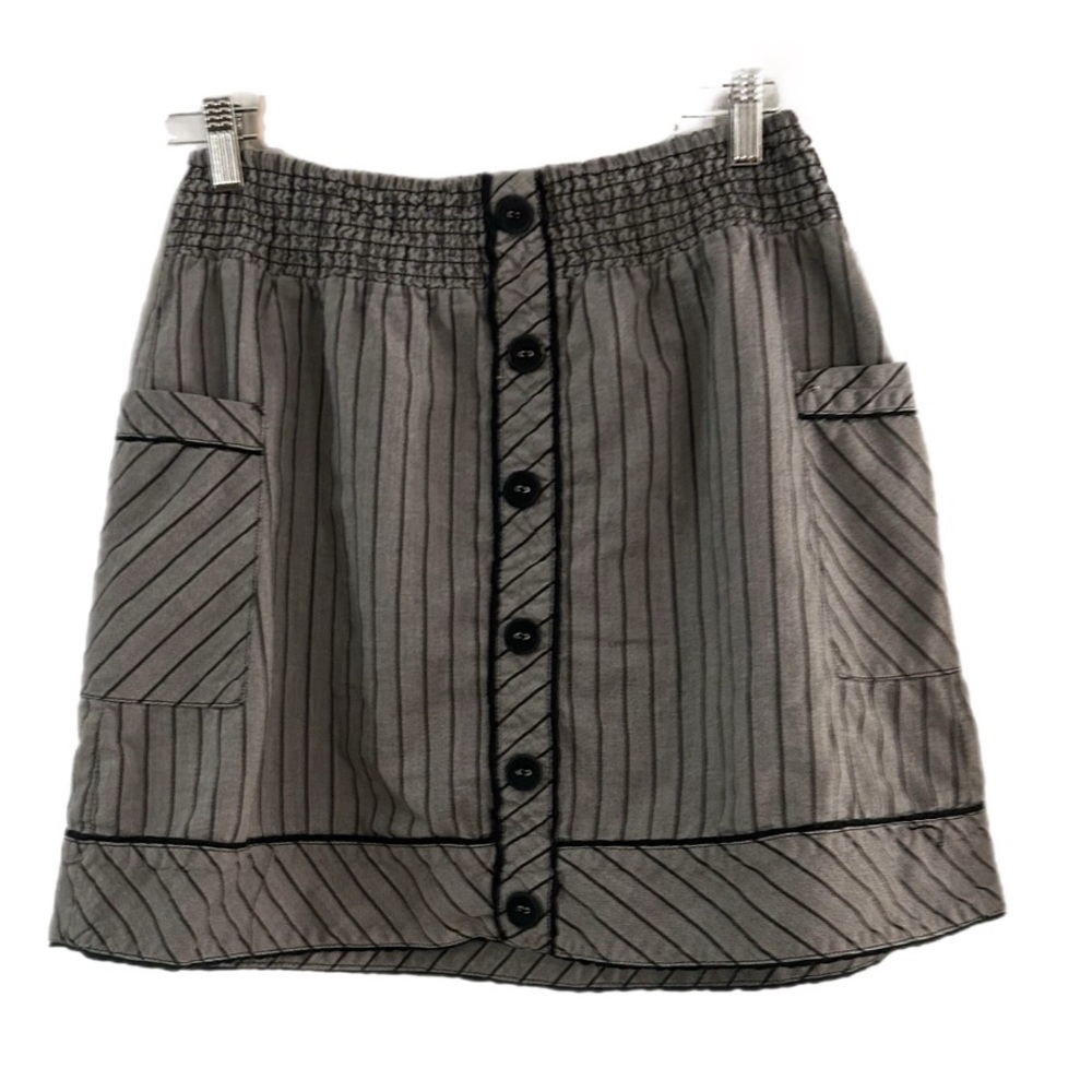 Gray Button-Front Skirt with Pockets